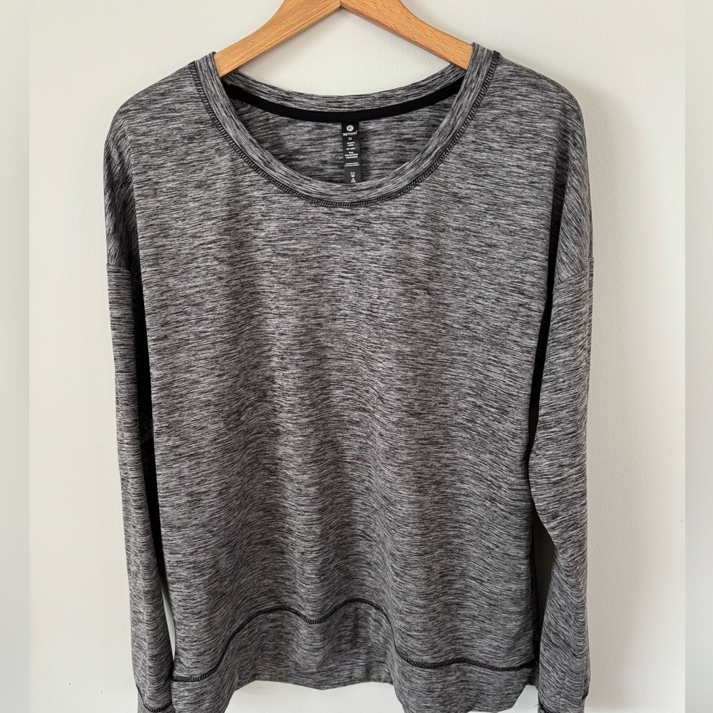 90 degree medium weight athletic top